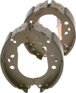 BOSCH 0 986 487 898 - Zestaw szczęk hamulcowych