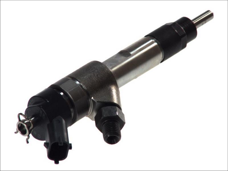 BOSCH 0 986 435 501 - WTRYSKIWACZ CR FIAT-IVECO 2.8JTD REGENEROWANY