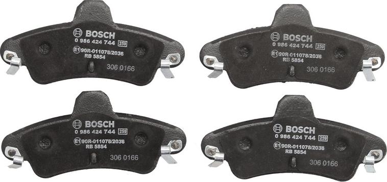 BOSCH 0 986 424 744 — Zestaw klocków hamulcowych, hamulce tarczowe