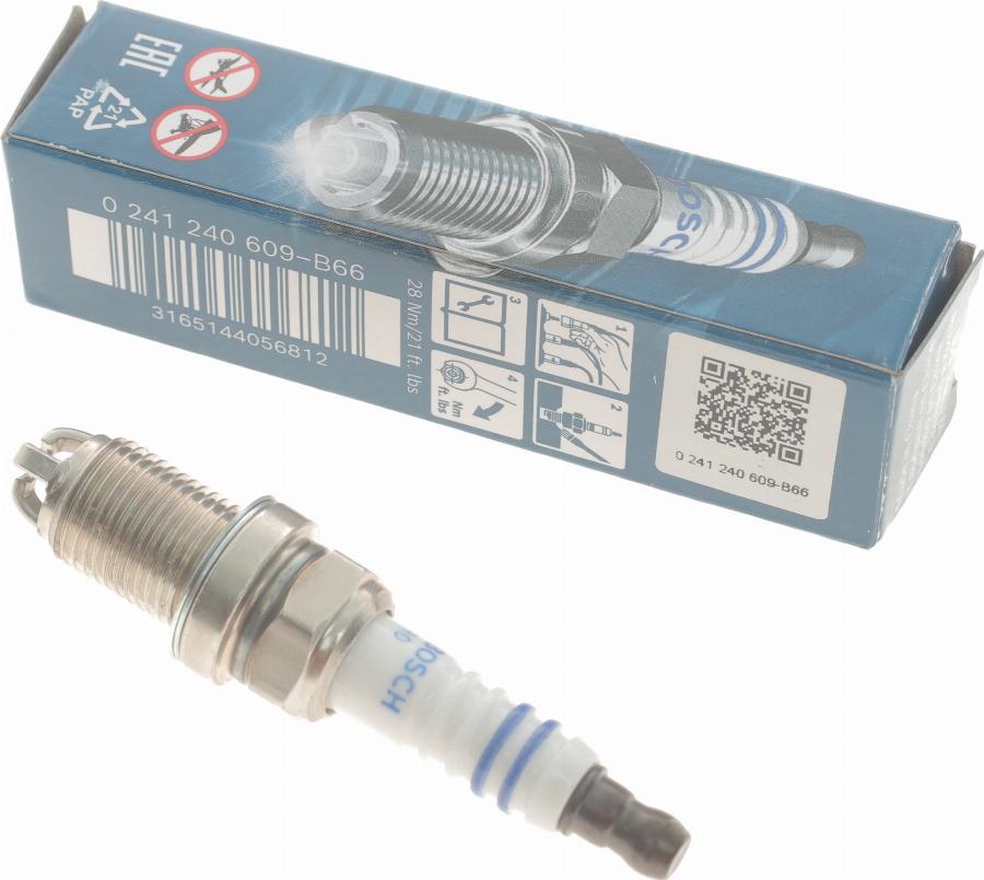 BOSCH 0 241 240 609 — Świeca zapłonowa