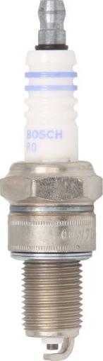 BOSCH 0 241 235 755 — Świeca zapłonowa