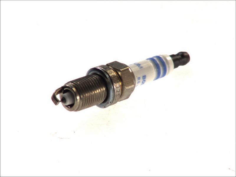 BOSCH 0 242 240 654 — Świeca zapłonowa