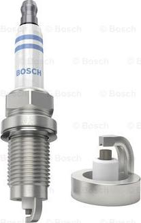 BOSCH 0 242 235 983 - Świeca zapłonowa