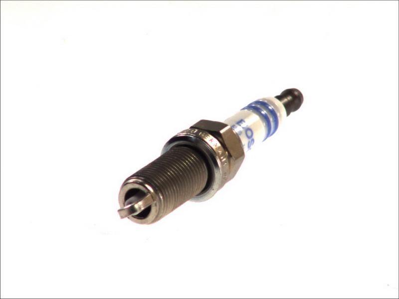 BOSCH 0 242 235 769 — Świeca zapłonowa
