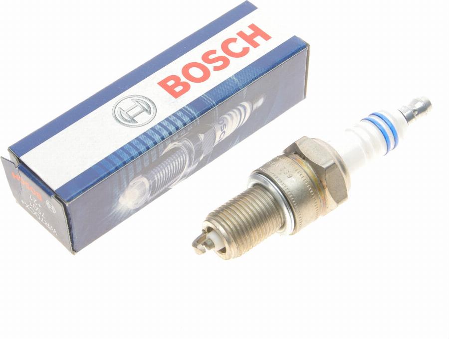 BOSCH 0 242 235 707 — Świeca zapłonowa