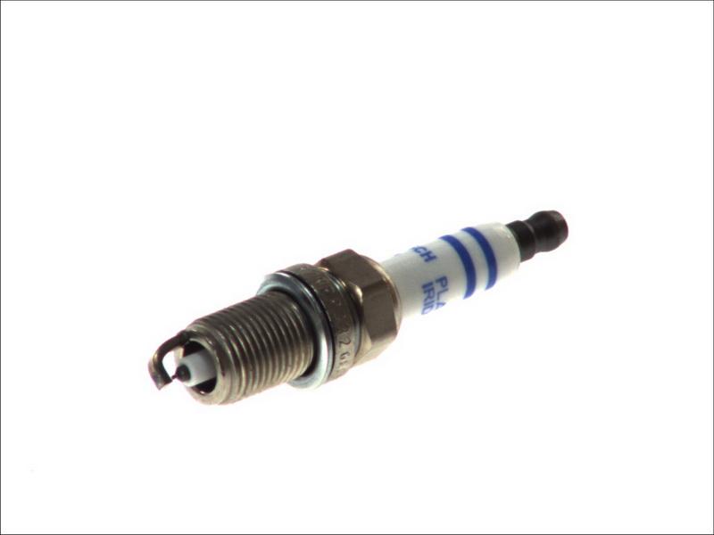 BOSCH 0 242 235 776 — Świeca zapłonowa