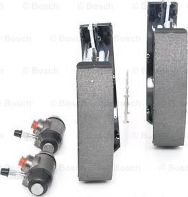 BOSCH 0 204 114 576 - ZESTAW SZCZĘK HAM. SOKDA FAVORIT-FELICIA 90-01 KPL. Z CYLINDERKAMI