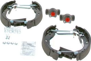 BOSCH 0 204 114 699 — Zestaw szczęk hamulcowych