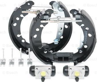 BOSCH 0 204 114 692 — Zestaw szczęk hamulcowych