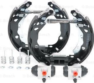 BOSCH 0 204 114 658 — Zestaw szczęk hamulcowych