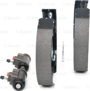 BOSCH 0 204 114 631 - ZESTAW SZCZĘK HAM. BMW 3 E36 1.6 94-00 KPL. Z CYLINDERKAMI