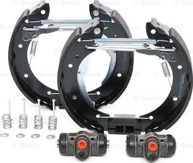 BOSCH 0 204 114 631 — Zestaw szczęk hamulcowych