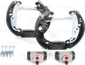 BOSCH 0 204 114 620 — Zestaw szczęk hamulcowych