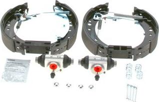 BOSCH 0 204 114 675 — Zestaw szczęk hamulcowych