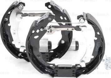 BOSCH 0 204 114 152 - Zestaw szczęk hamulcowych