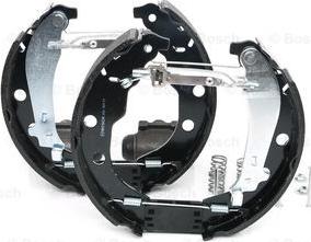 BOSCH 0 204 114 122 - ZESTAW SZCZĘK HAM. PEUGEOT 406 1.6-1.8-1.9 D 95-04 KPL. Z CYLINDERKAMI