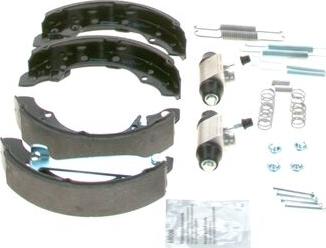 BOSCH 0 204 113 590 - Zestaw szczęk hamulcowych