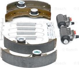 BOSCH 0 204 113 501 - ZESTAW SZCZĘK HAM. FIAT CINQUECENTO-PANDA 0.7-1.1 86-98 KPL. Z CYLINDERKAMI