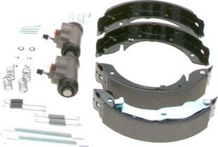 BOSCH 0 204 113 678 - Zestaw szczęk hamulcowych