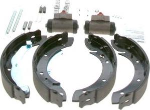 BOSCH 0 204 113 678 - Zestaw szczęk hamulcowych