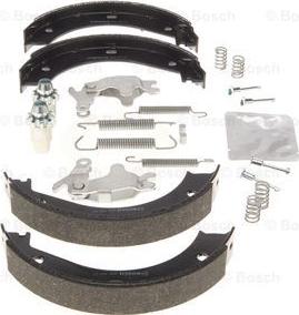 BOSCH 0 204 113 804 - ZESTAW SZCZĘK HAM. RĘCZ. BMW 3-5-6-7-8-Z3 1.8-5.6 82-03 KPL.
