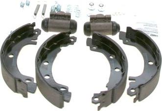 BOSCH 0 204 113 749 - Zestaw szczęk hamulcowych