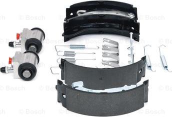 BOSCH 0 204 113 742 - Zestaw szczęk hamulcowych