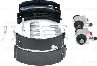 BOSCH 0 204 113 742 - Zestaw szczęk hamulcowych