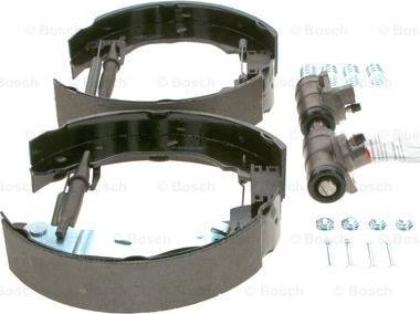 BOSCH 0 204 211 392 - ZESTAW SZCZĘK HAM. FORD TRANSIT 2.0-2.2 TDCI 00-11 KPL. Z CYLINDERKAMI