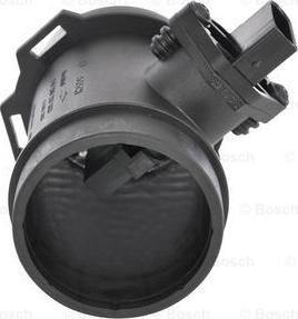 BOSCH 0 280 217 533 - CZUJNIK MASY POW. BMW E39 98-