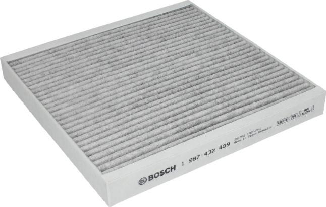 BOSCH 1 987 432 499 - FILTR KABINY SMART FORTWO 07- Z AKTYWNYM WĘGLEM