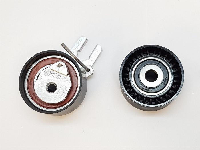 PSA 0831 V4 - ZESTAW ROZRZĄDU PEUGEOT 206 1.6HDI 04-