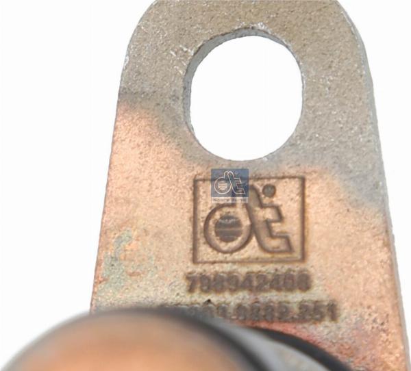 DT Spare Parts 5.40251 - Dysza wtrysku oleju