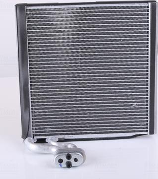 NISSENS 92374 — Parownik, klimatyzacja