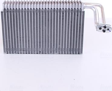 NISSENS 92235 — Parownik, klimatyzacja