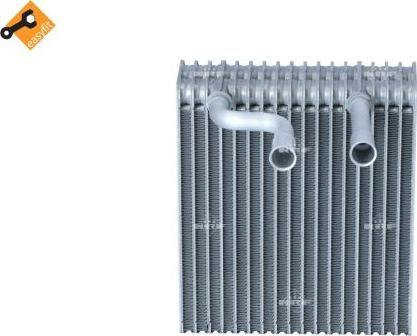 NRF 36073 - PAROWNIK KLIMATYZACJI FORD FOCUS 98-04