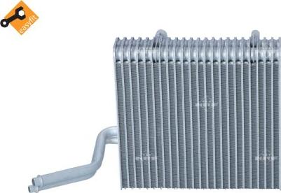 NRF 36151 - PAROWNIK KLIMATYZACJI RENAULT SCENIC 99-
