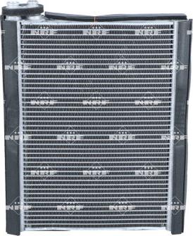 NRF 36203 - PAROWNIK KLIMATYZACJI LAND ROVER DISCOVERY 10-