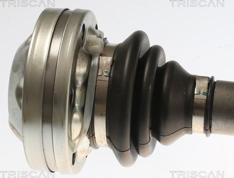 Triscan 8540 297002 - PÓŁOŚ VW T5-T6-CALIFORNIA-MULTIVAN 2.0TDI 4MOTION PR TYLNA OŚ 743MM