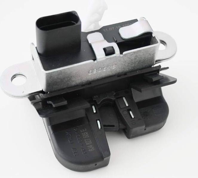 VAG 6J4 827 505 E 9B9 - ZAMEK BAGAŻNIKA SEAT IBIZA 09-