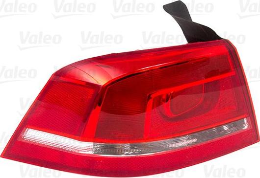 VALEO 044513 - LAMPA TYLNA VW PASSAT B7 08.10-12.14 LE