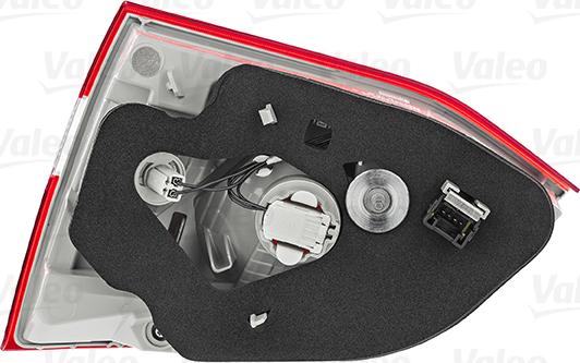 VALEO 045374 - LAMPA TYLNA PEUGEOT 308 SW 03.13-> LE