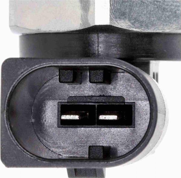 Vemo V10-25-0020 - POMPA WYSOKIEGO CIŚNIENIA VW GOLF 2.0GTI 13-