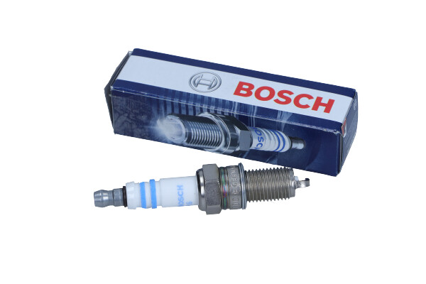 BOSCH 0 242 135 515 — Świeca zapłonowa