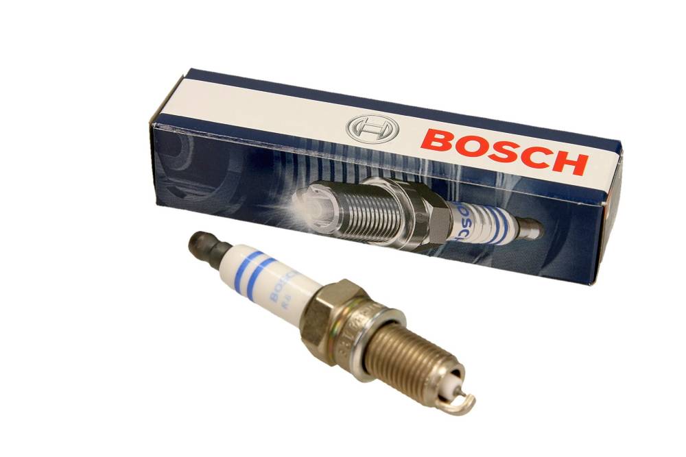 BOSCH 0 242 135 563 — Świeca zapłonowa
