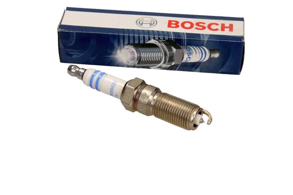 BOSCH 0 242 230 530 — Świeca zapłonowa