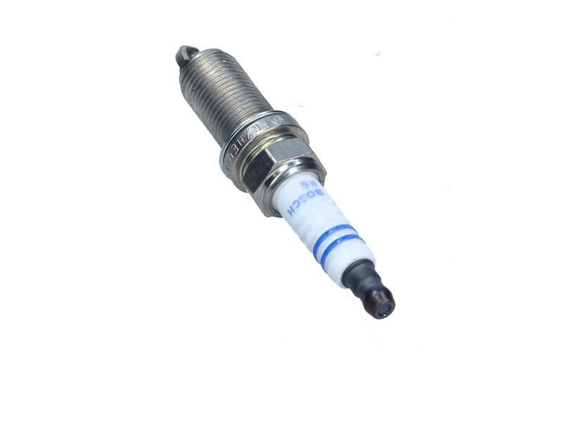 BOSCH 0 242 236 694 - ŚWIECA ZAPŁONOWA MITSUBISHI COLT VI 1.1-1.5 04-12