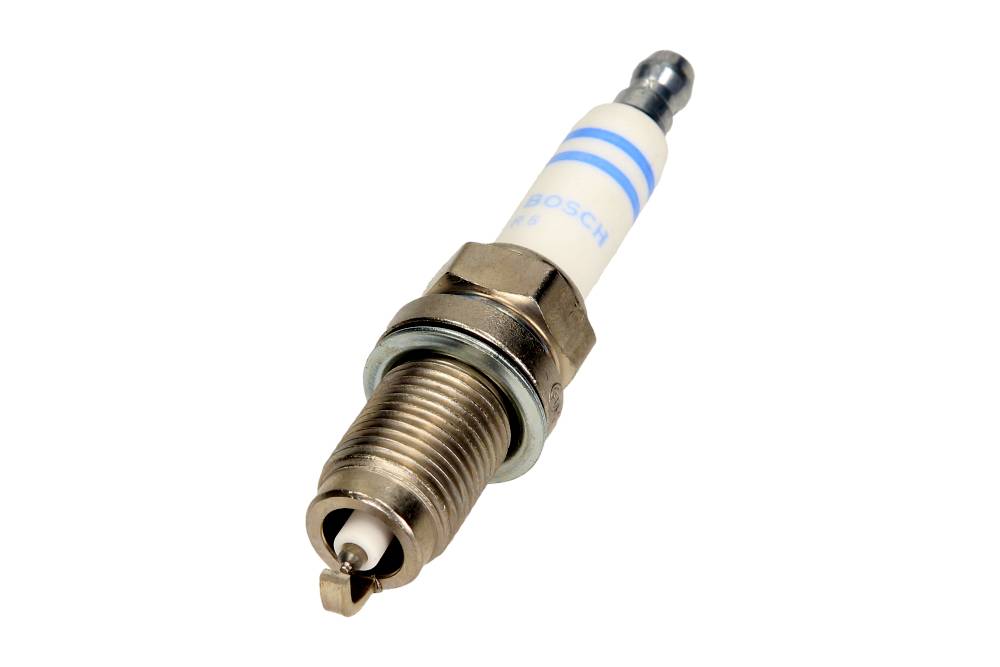 BOSCH 0 242 240 665 — Świeca zapłonowa