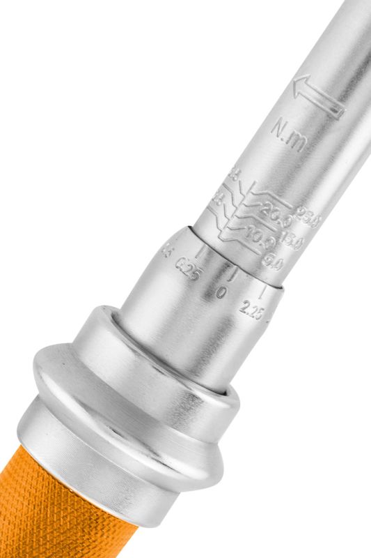 NEO TOOLS 08-822 - KLUCZ DYNAMOMETRYCZNY 1-4. 5-25 NM