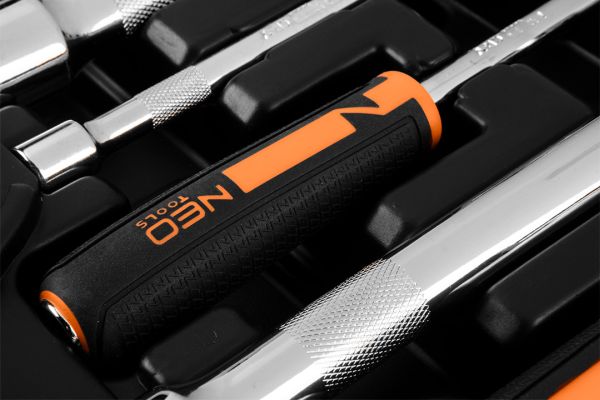 NEO TOOLS 10-054 - KLUCZE NASADOWE 1-2. 1-4. ZESTAW 73 SZT.. CRV
